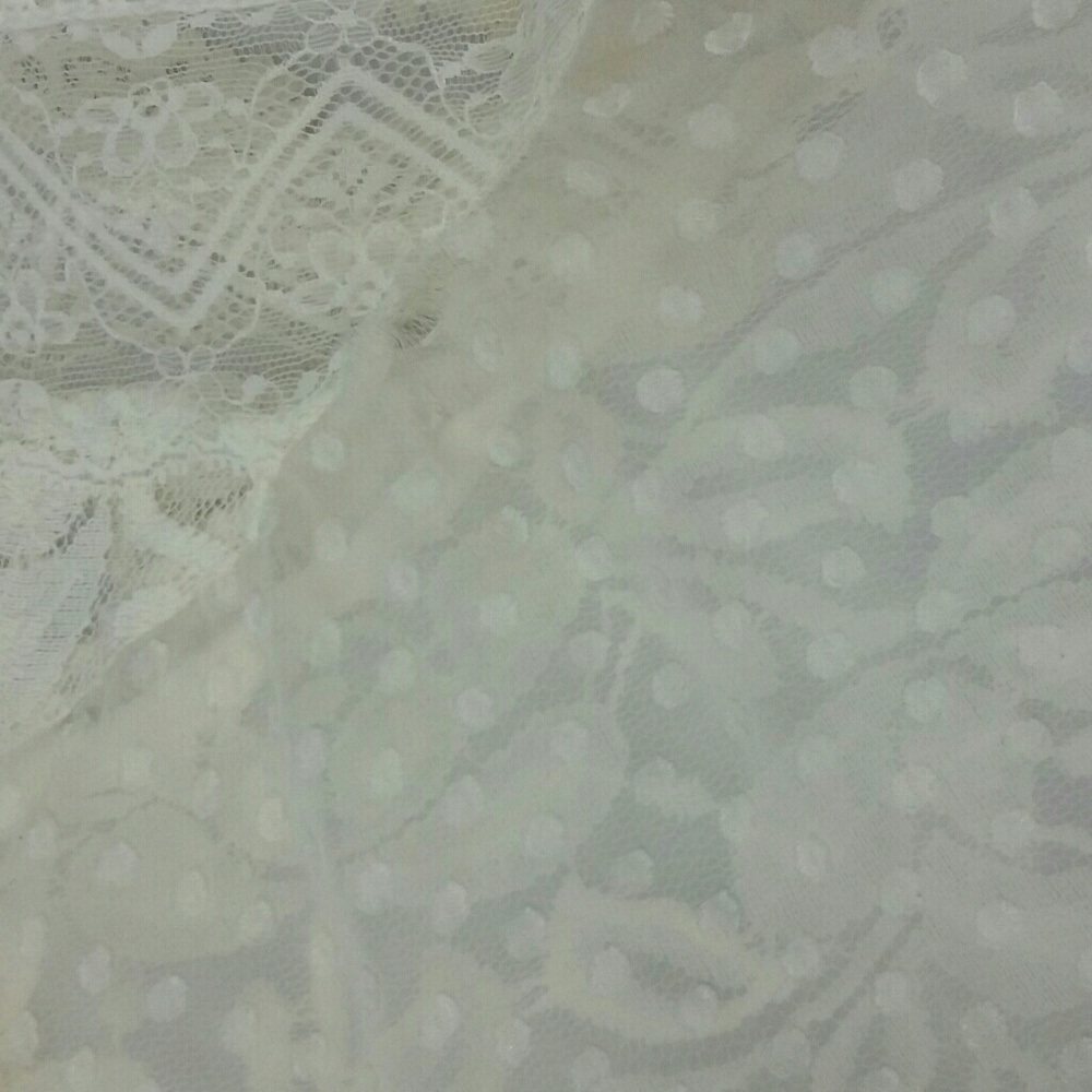 💚The Limited woman's lace top Blouse off white - Picture 6 of 6